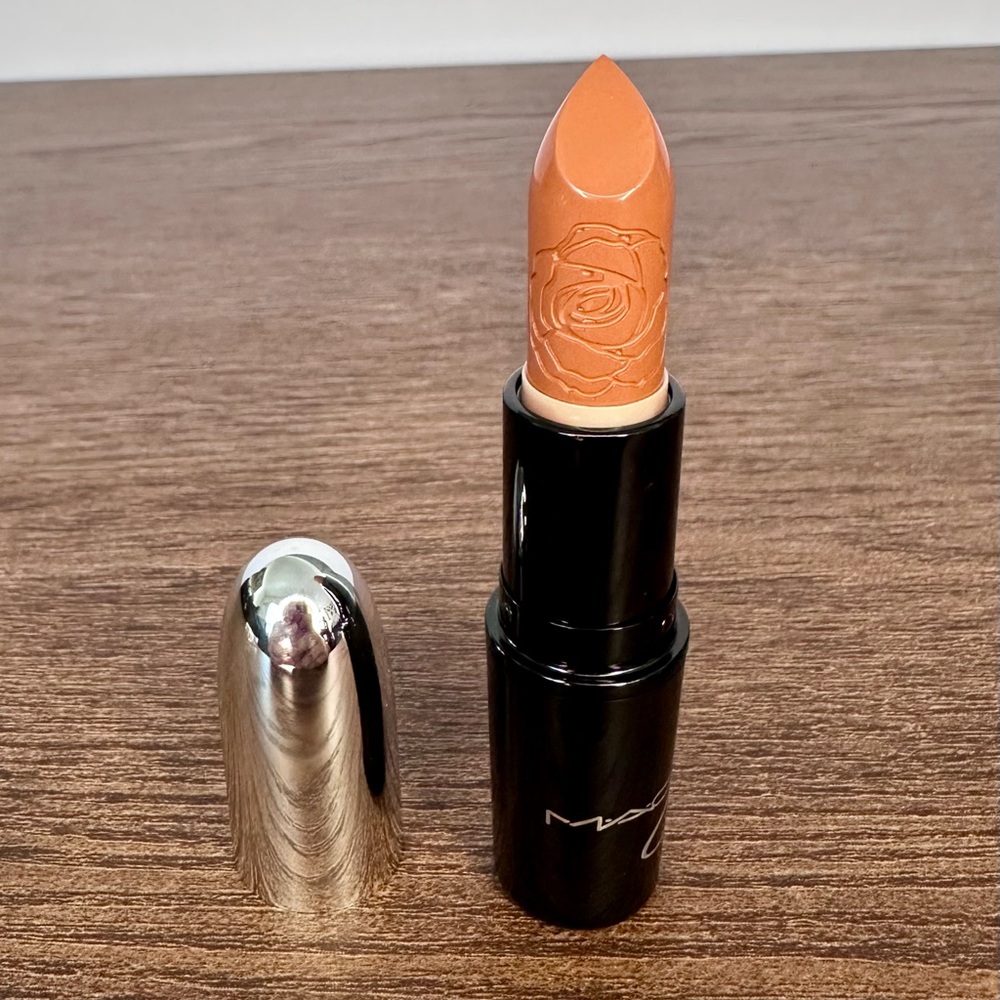 New MAC Selena La Reina Crème Amplified Lipstick